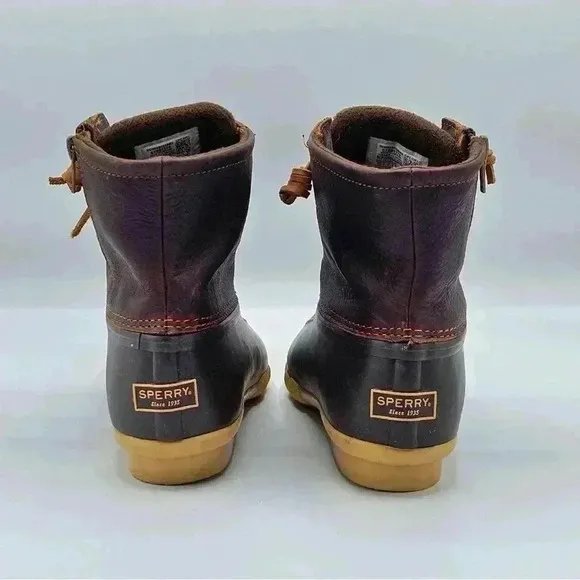 Sperry women’s saltwater boots, 7.5