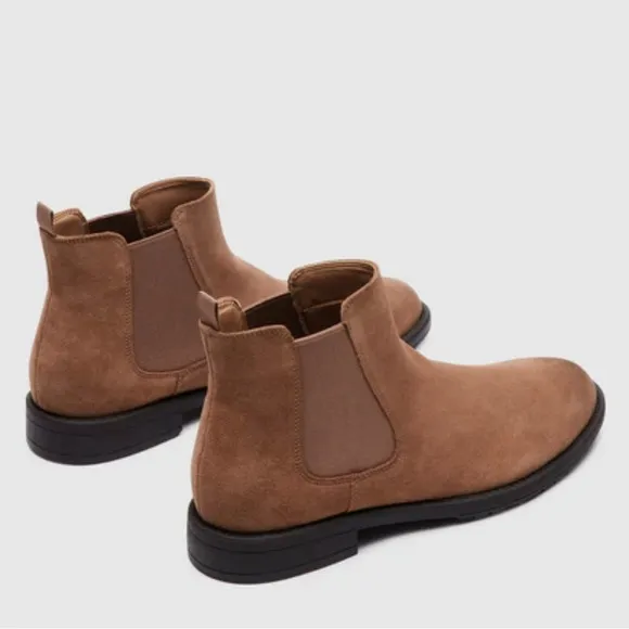 Steve Madden Colley Taupe Suede Boots