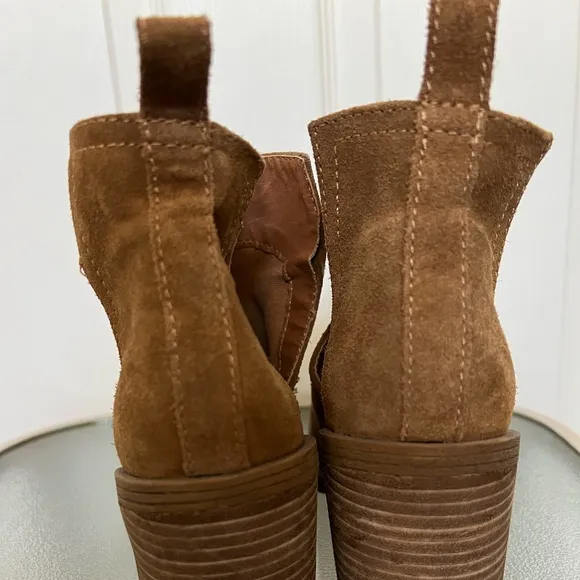 Steve Madden Sharini Chestnut Suede Heeled Ankle Boots Size 9