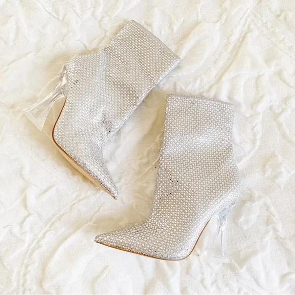 Steve Madden Vivy Booties Size 5.5