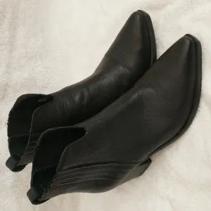 Steve Madden Webster‎ Western Style Cowboy Boots Booties