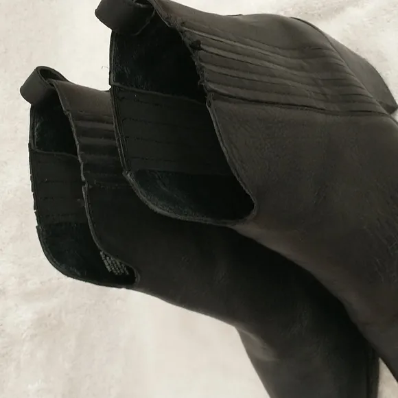 Steve Madden Webster‎ Western Style Cowboy Boots Booties