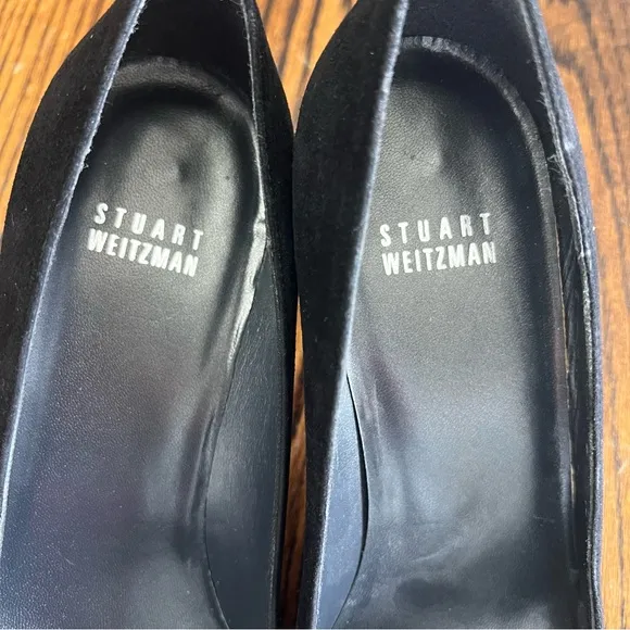 Stuart Weitzman Black Suede Heels Pointed Toe Buckle Pumps Size 8 Career Office