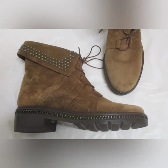 STUART WEITZMAN embellished suede‎ ankle boots size 6.5 NWOT