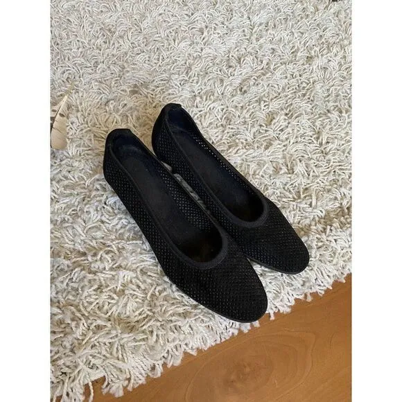 Stuart Weitzman Heels Shoes Almond Toe Suede Leather Perforated 7