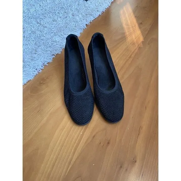 Stuart Weitzman Heels Shoes Almond Toe Suede Leather Perforated 7