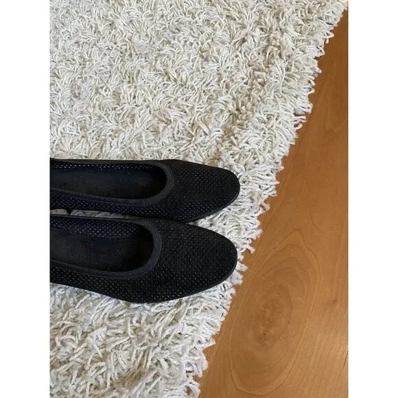 Stuart Weitzman Heels Shoes Almond Toe Suede Leather Perforated 7