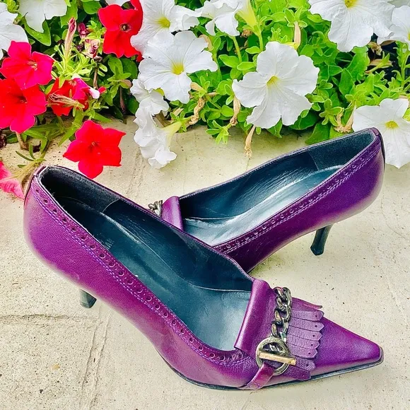 Stuart Weitzman Purple Leather Chain Shoes 6