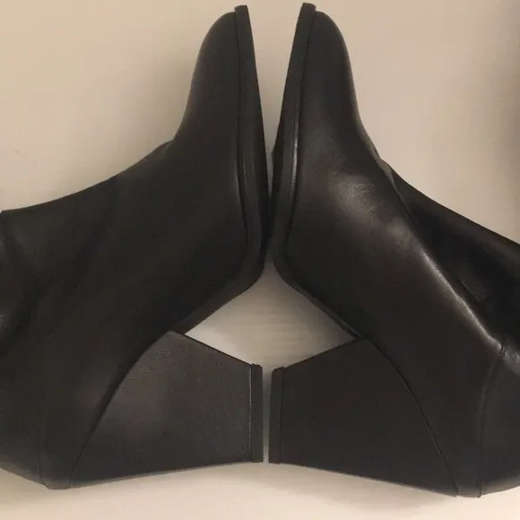 Stuart Weitzman Smashing Knee High Boots