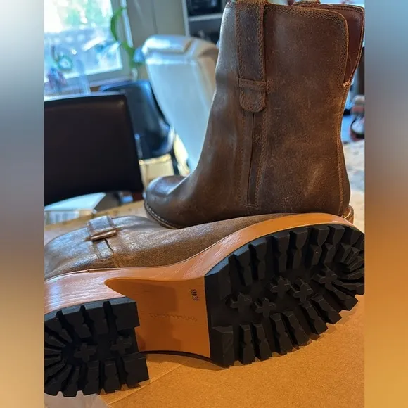 Suede Boots size 8