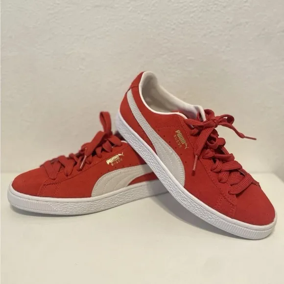 Suede Classic XXI Women's Size 7.5 Red White Sneakers Style 381410_02 Shoes