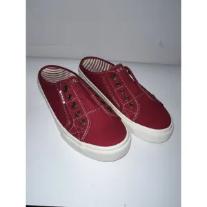 Taos EZ Soul Canvas Slip On Shoes Size Womens US Sz 7 Red NEW