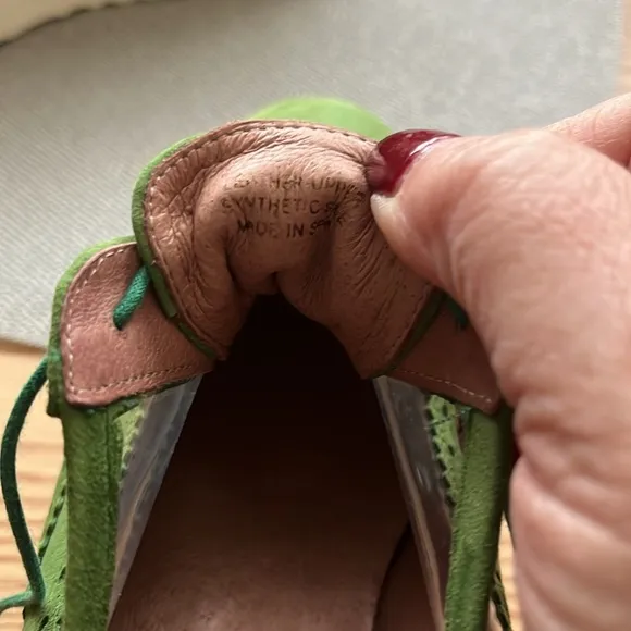 TBA To Be Announced Rare Green Suede Platform Shoes Size 11