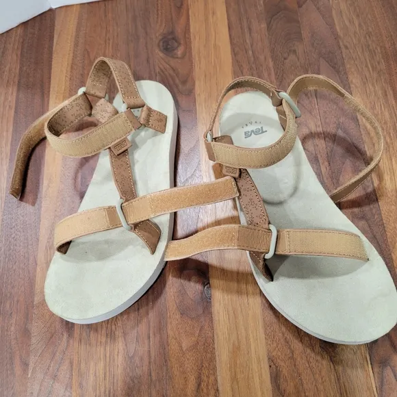 Teva Midform Universal Star Sandals Woman's Style #1110763  Size 9
