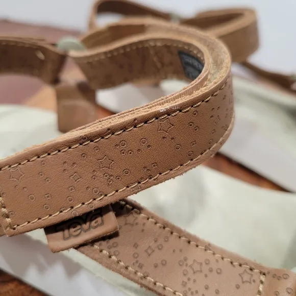 Teva Midform Universal Star Sandals Woman's Style #1110763  Size 9