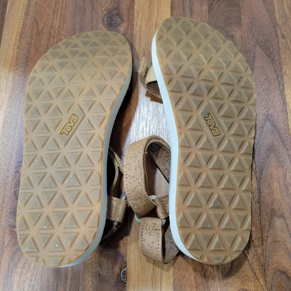 Teva Midform Universal Star Sandals Woman's Style #1110763  Size 9