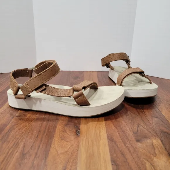 Teva Midform Universal Star Sandals Woman's Style #1110763  Size 9