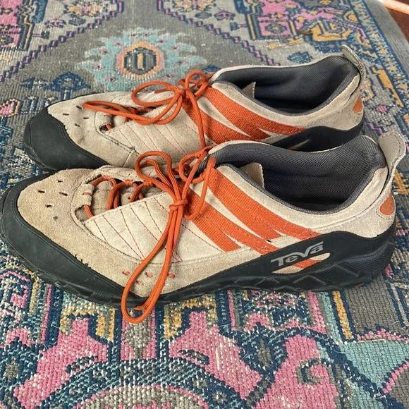 Teva Nubuck suede leather hiking outdoors lace up shoes sz 12