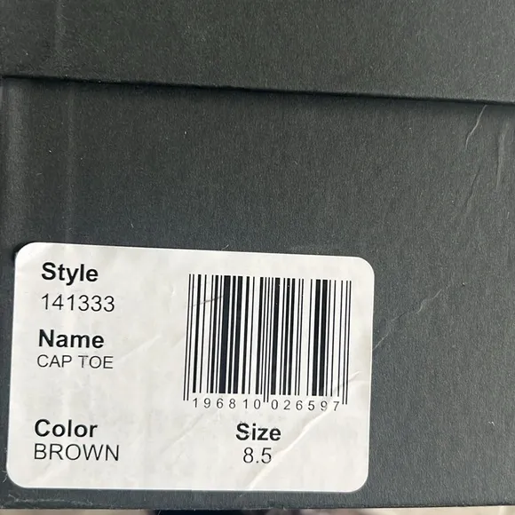 The Men's Store at Bloomingdale's Lace-Up Cap Toe Boots, Size 8.5 Retail $220