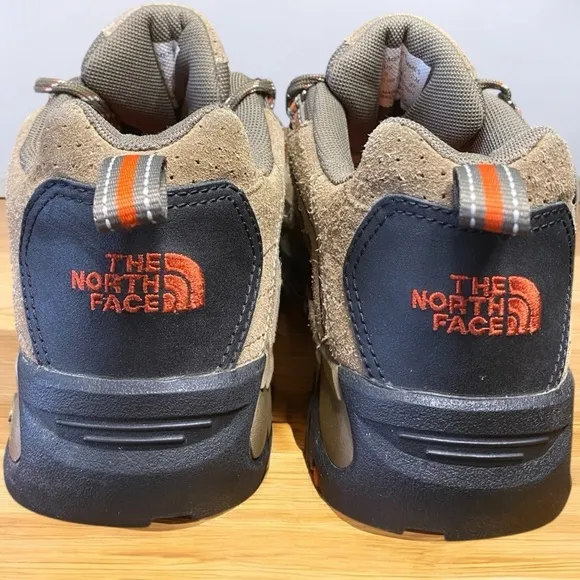 The North Face-men’s 9 “X2” hiking boot. Khaki/army green/orange. Good preowned