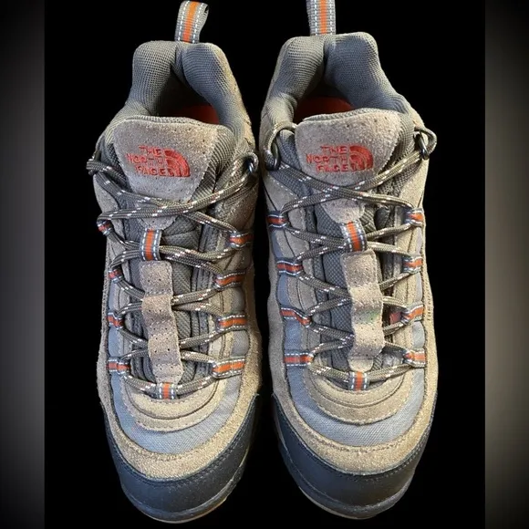 The North Face-men’s 9 “X2” hiking boot. Khaki/army green/orange. Good preowned
