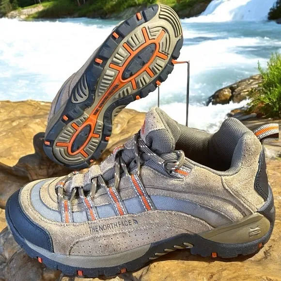 The North Face-men’s 9 “X2” hiking boot. Khaki/army green/orange. Good preowned