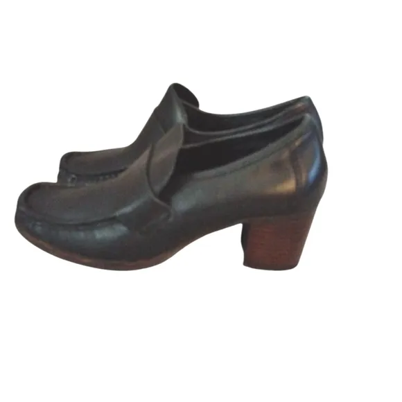 Timberland Black Leather Heeled Loafers Block Heel Shoes Size 7