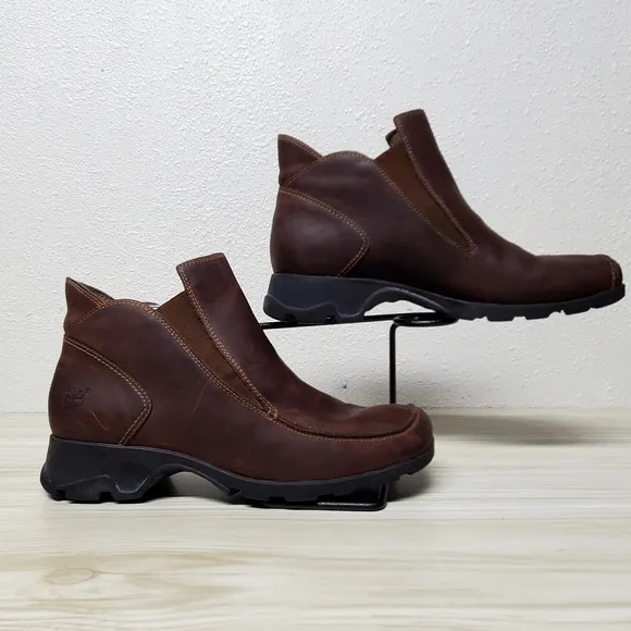 Timberland Boots Brown Leather Black Thick Rubber Sole Size 10M