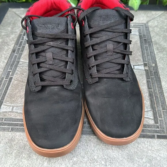 Timberland Brown Chukka Boots with Lace-Up Closure and Rubber Sole