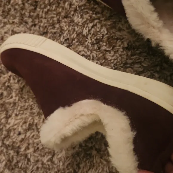 Timberland Skyla Bay Warm Lined Slip-on Shoes Womens 6.5 Burgundy Suede White