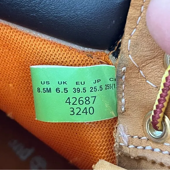 Timberland Women’s 42687 Waterville Double Padded Collar 6” Boots Size 8.5