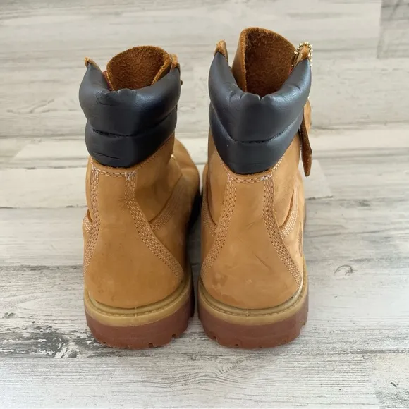 Timberland Women’s 42687 Waterville Double Padded Collar 6” Boots Size 8.5