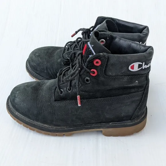 TIMBERLAND x Champion black suede lace-up ankle boots