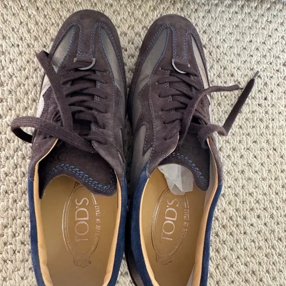 Tod's Womens Dark Brown Suede Leather Lace Up Sneakers Shoes Size 7. New no box