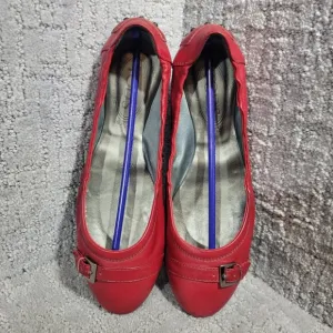 TOD'S Women's Size 37 EU 6 US Red Leather Belt Driving Ballet Scrunch Shoes