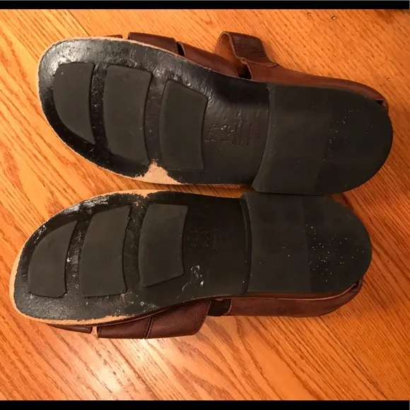 Tommy Bahama Sandals, Brown