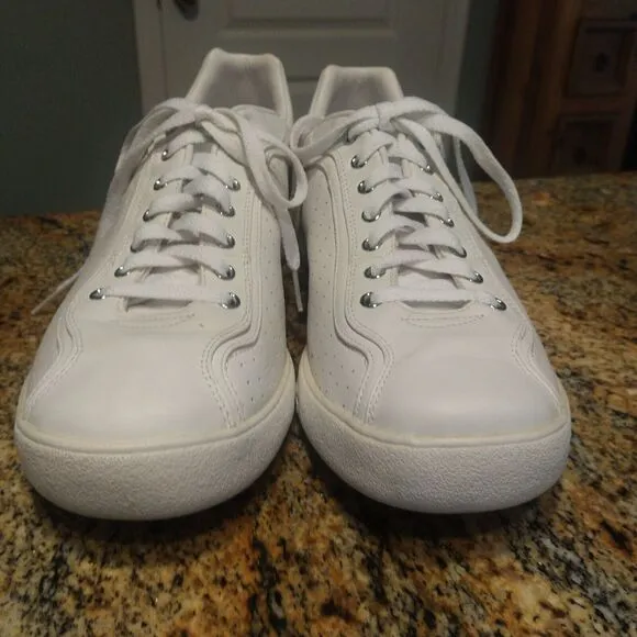 Tommy Hilfiger Women's White Leather Casual Sneaker Shoes Size 10.5M TM04599
