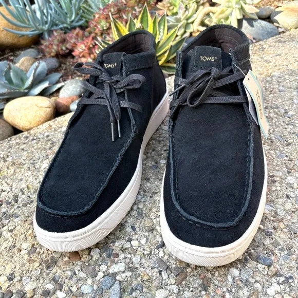 TOMS Black Suede Chukka Shoes