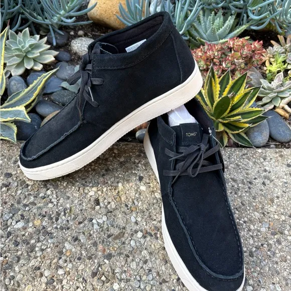 TOMS Black Suede Chukka Shoes