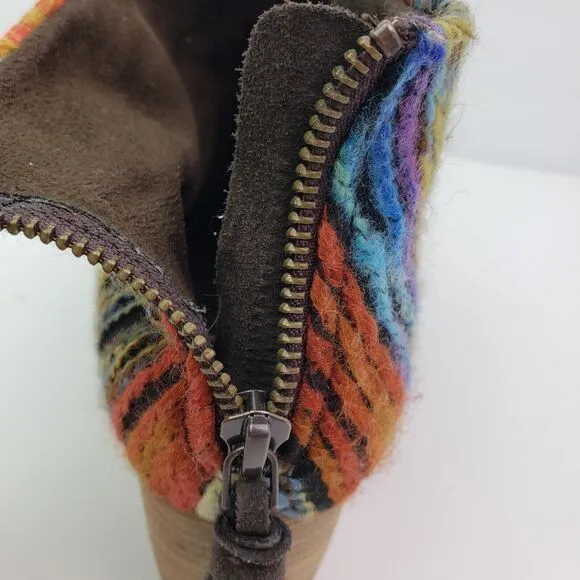 Toms Leila Womens Size 7.5 Brown Suede Yarn 2.5&quot; Heel Ankle Botties Shoes 740706