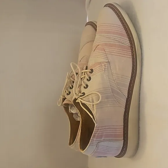 Toms | Men's Cream Stripes Broque Oxford Shoes Sz. 11 M