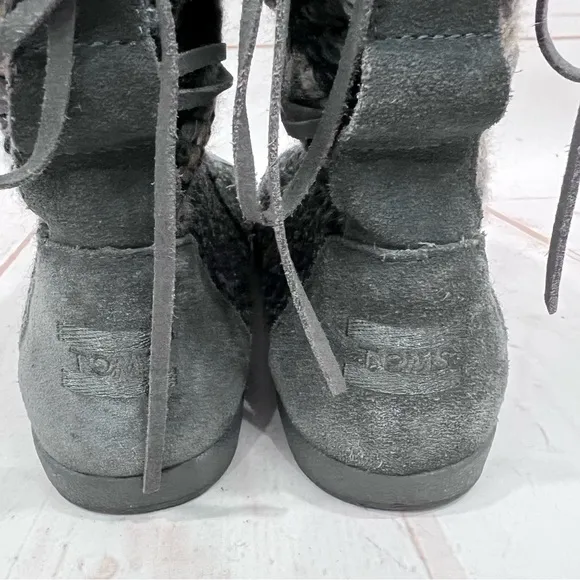 Tom’s Nepal Boho Suede Textile Yarn Chevron Zig Zag Faux Fur Lined Ankle Boots