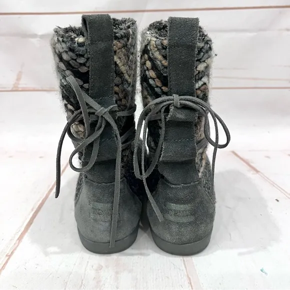 Tom’s Nepal Boho Suede Textile Yarn Chevron Zig Zag Faux Fur Lined Ankle Boots