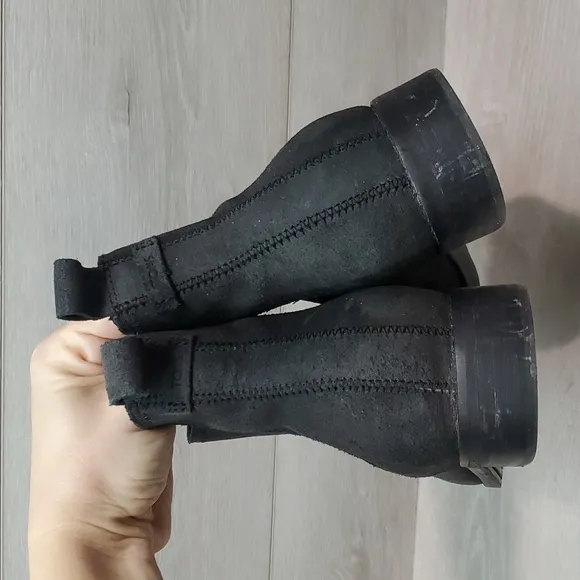 Toms Women Ella Dark Grey Suede Ankle Boots shoes sz 9.5