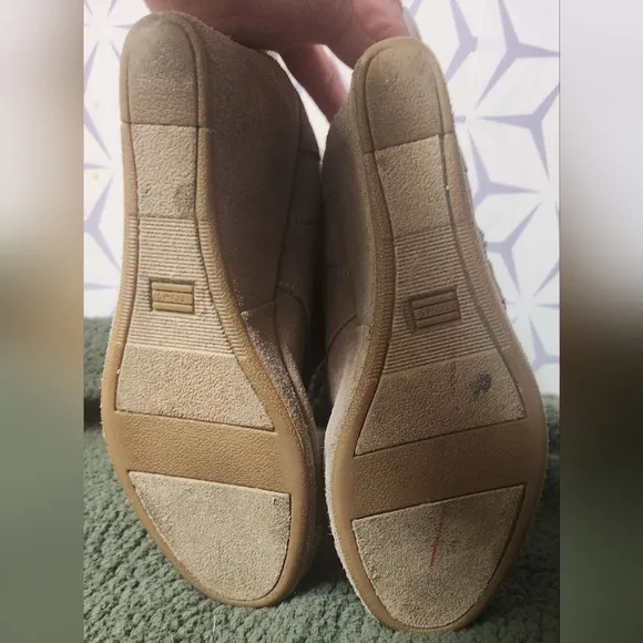 Toms Women's Tan Suede Wedge Ankle Boots