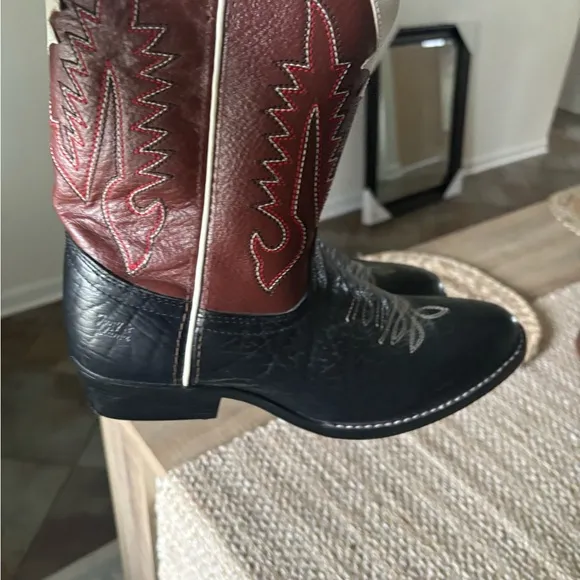 Tony lama boys boots