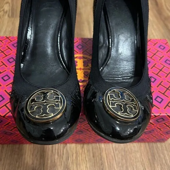 Tory Burch black gold wedge heeled pumps shoes women’s 7