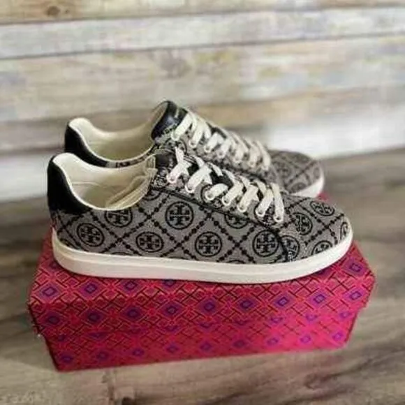 Tory Burch Designer Monogram Casual Style Logo Sneakers Tennis Shoes Size 9