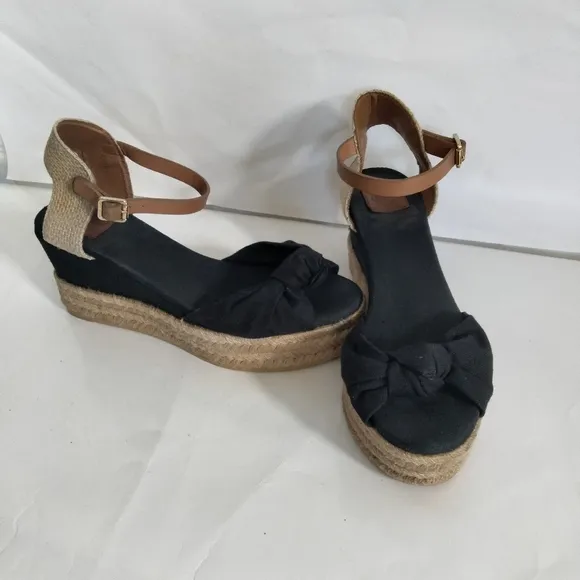 Tory Burch  Espadrille canvas wedge size 6.5