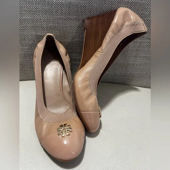 Tory Burch Jolie Tan Leather Slip Ons Wedge Shoes Women’s Size 7.5